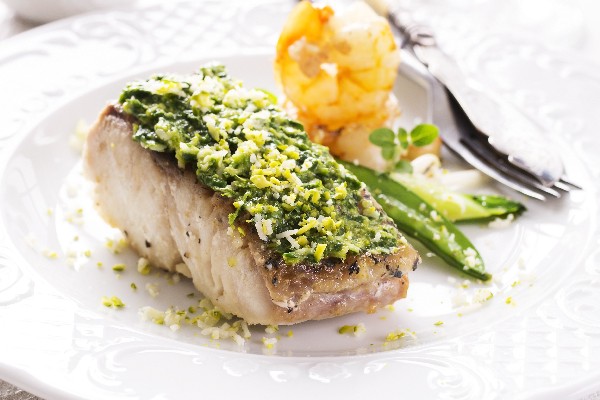 grilled-halibut-with-cilantro-garlic-butter_10511